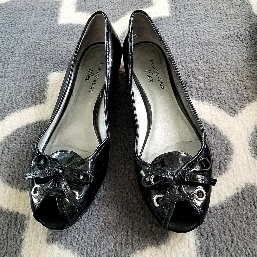 Anne Klein IFlex  "Flora" Patent Peep Toe Flats